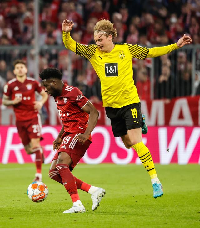 慕尼黑客场战胜对手，豪取三分