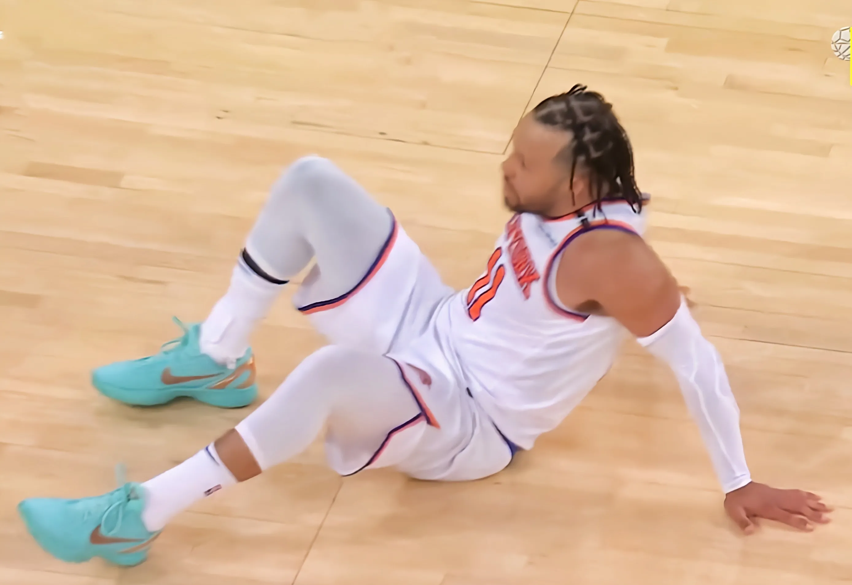 AYX官方直播-尼斯队遭遇连败，球迷怒斥主教练管理不善的简单介绍