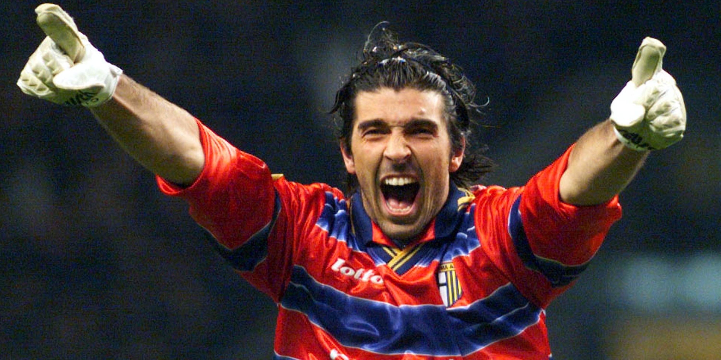 爱游戏在线-熟练守门员卓绝表现赢得掌声