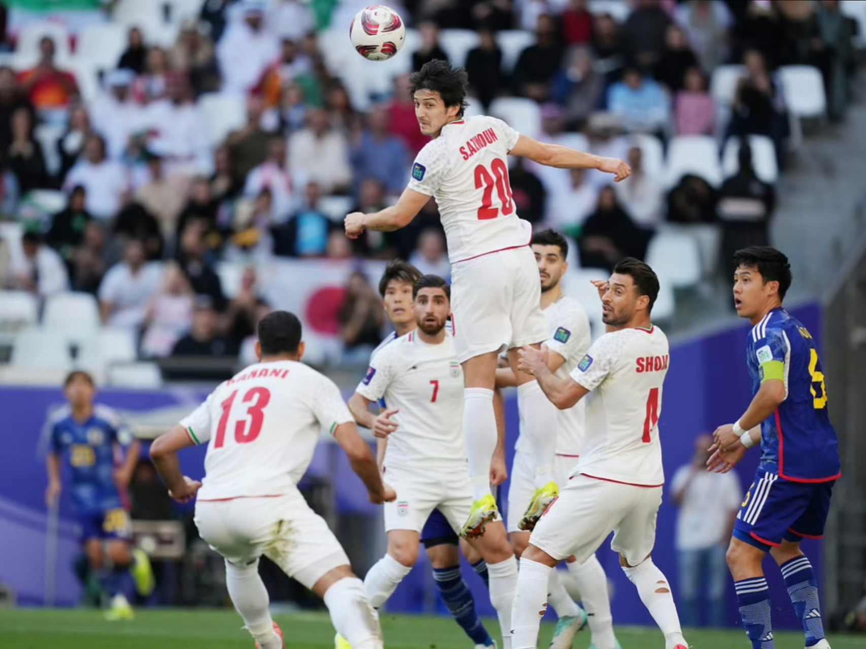 伊朗强队轻松晋级下一轮比赛