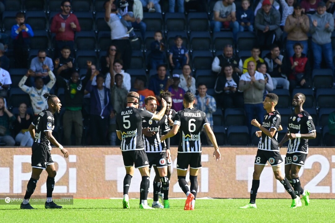 关于昂热主场战平斯特拉斯堡，保级成绩的信息