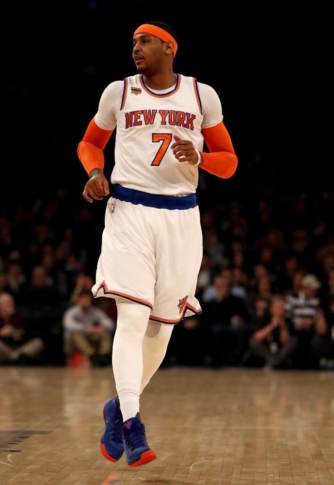 尼克斯主场逆转马刺，兰姆表现抢眼