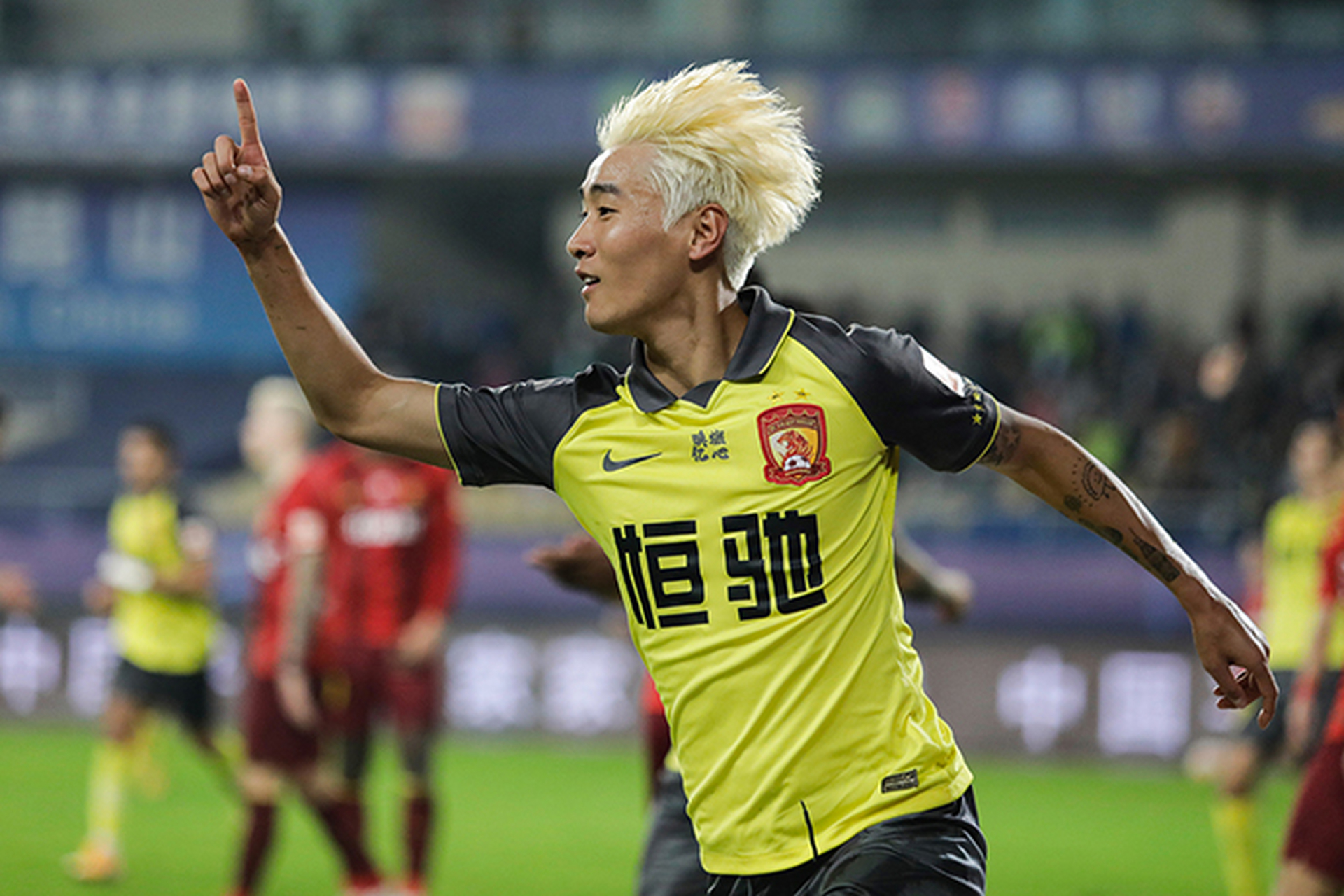 包含恒大再次展现强大实力昂首挺进冠军之路的词条