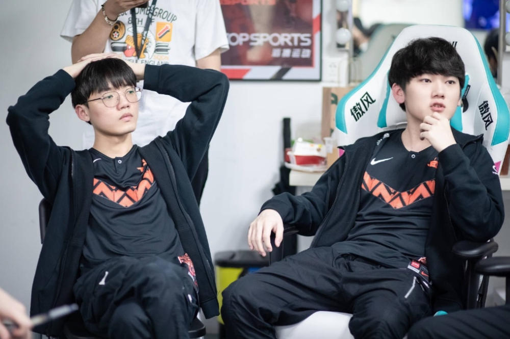 IG险胜DRX2,Knight2完成帽子戏法的简单介绍 IG险胜DRX2,Knight2完成帽子戏法的简单介绍