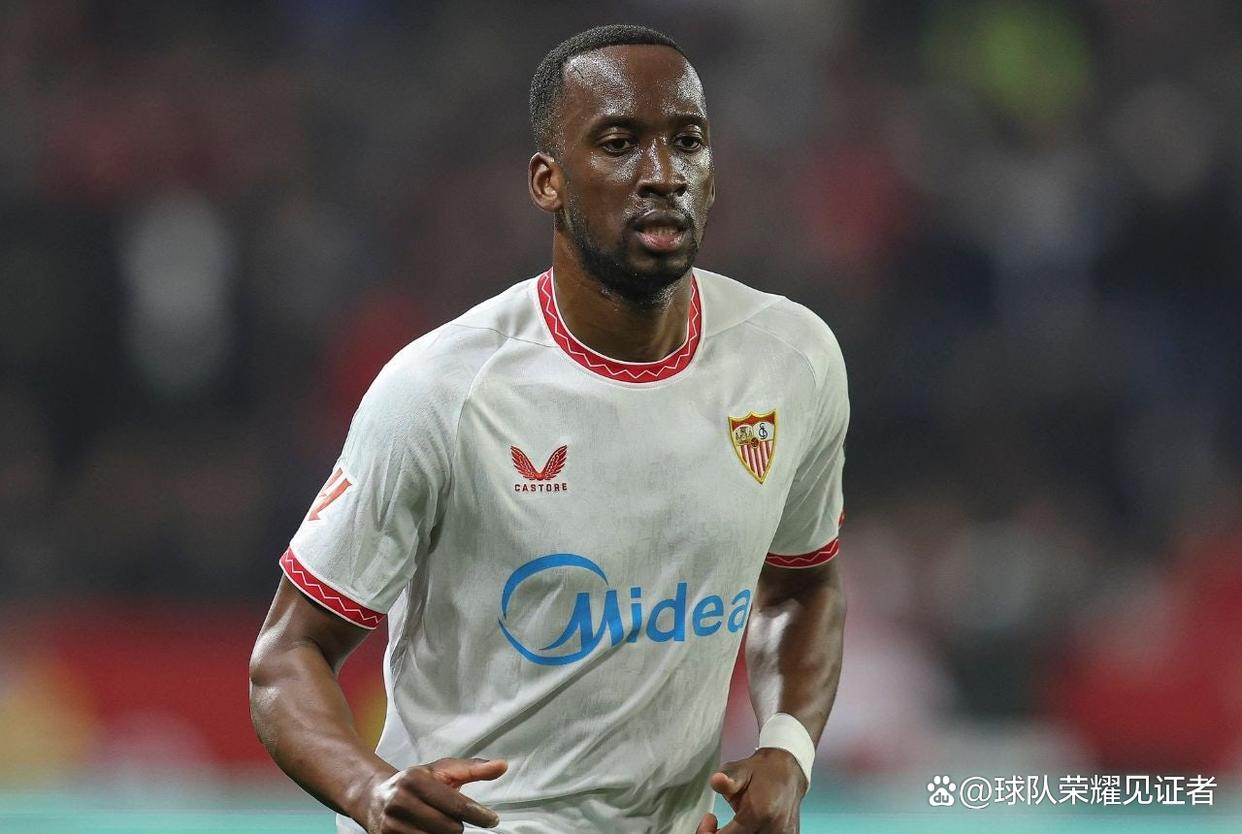 AYX体育赛事-塞维利亚主场战胜毕尔巴鄂竞技，继续领跑