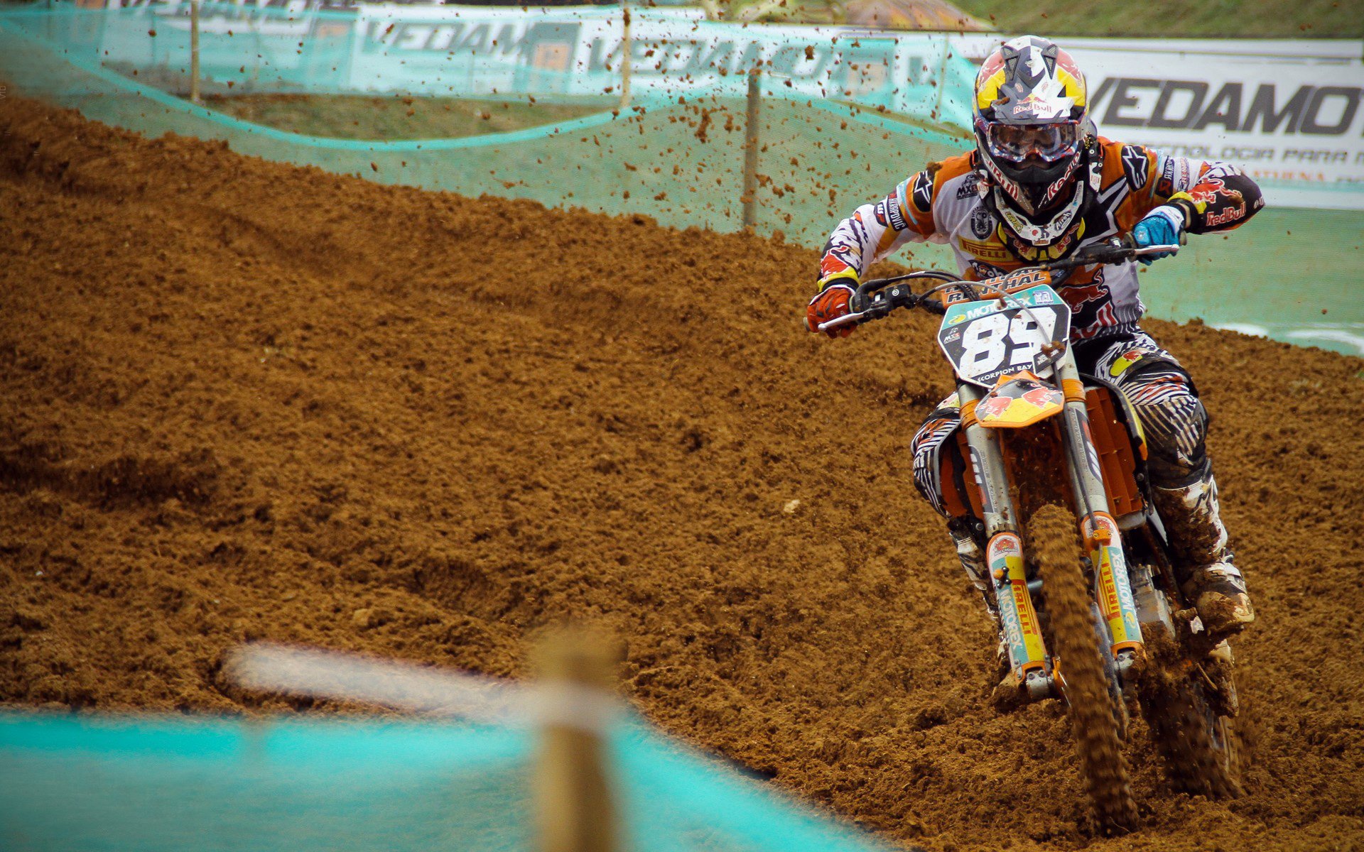 维尼修斯爆发破局，马里连续得分压制挪威—足球场上的战术博弈与个人英雄主义