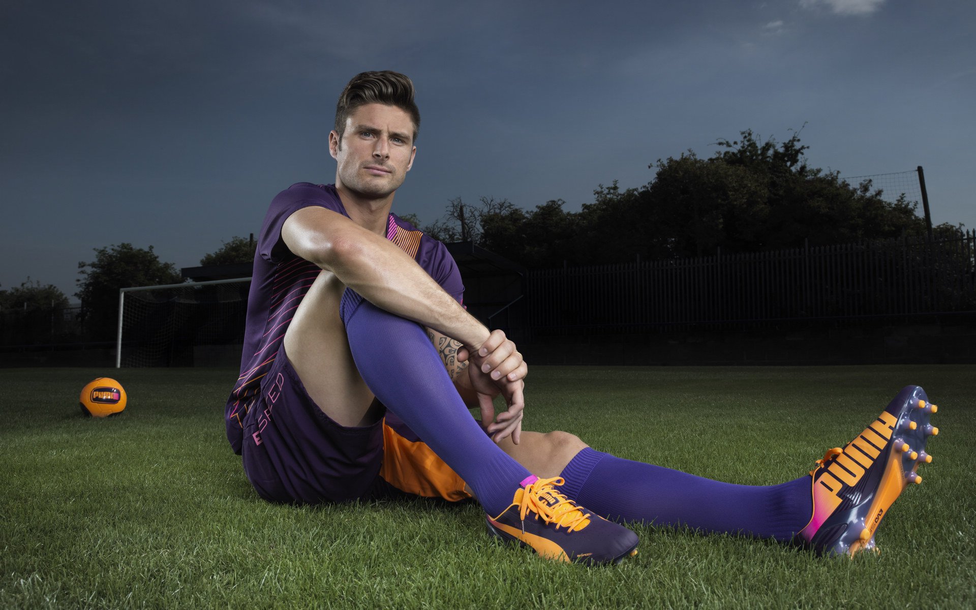 布雷默爆发终结悬念，加拿大提前出局，英格兰锁定小组头名